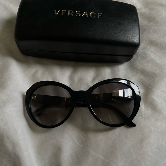 Versace sunglasses black womens - Picture 1 of 5